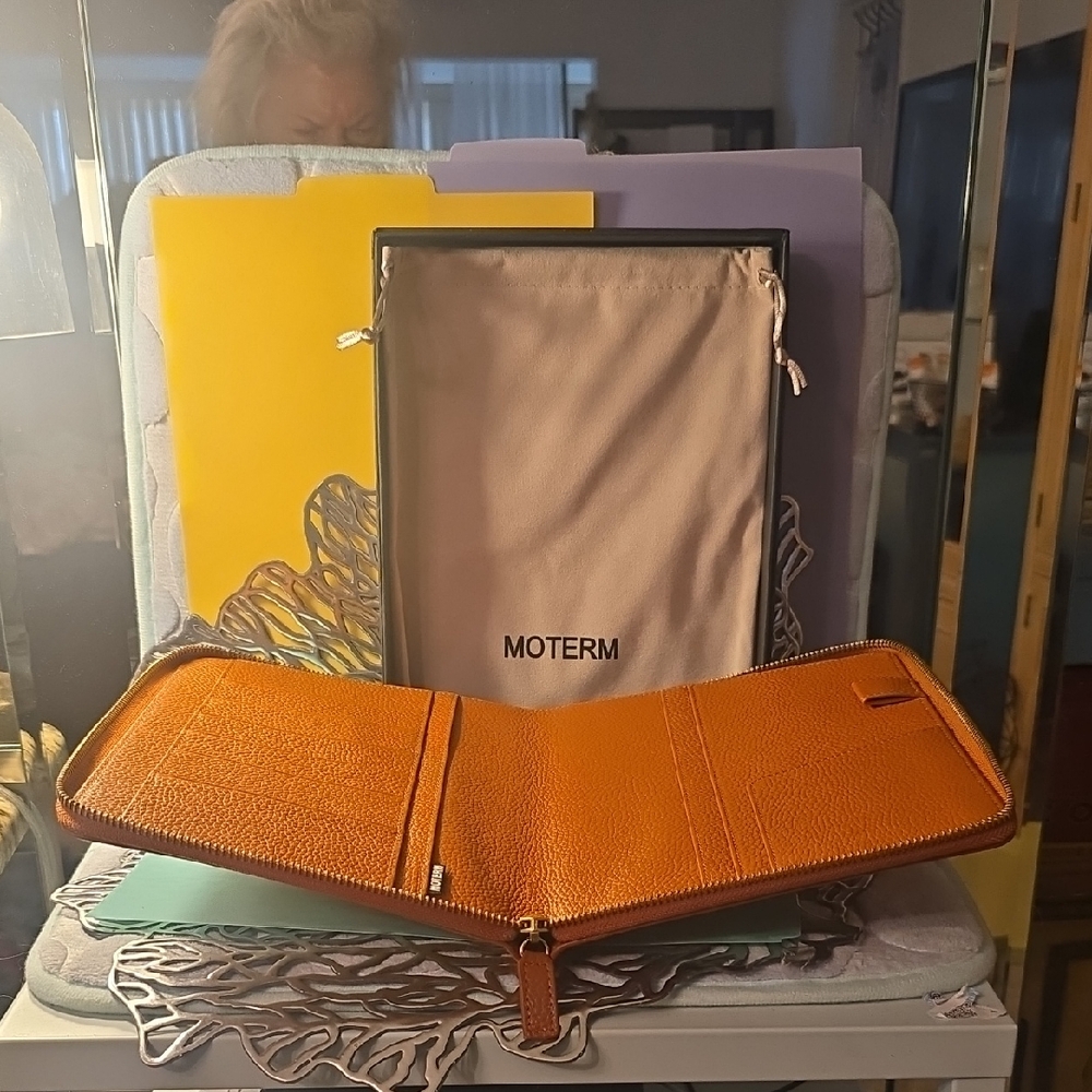 MOTERM Pebbled Grain Tan Leather ZIP-AROUND Organizer